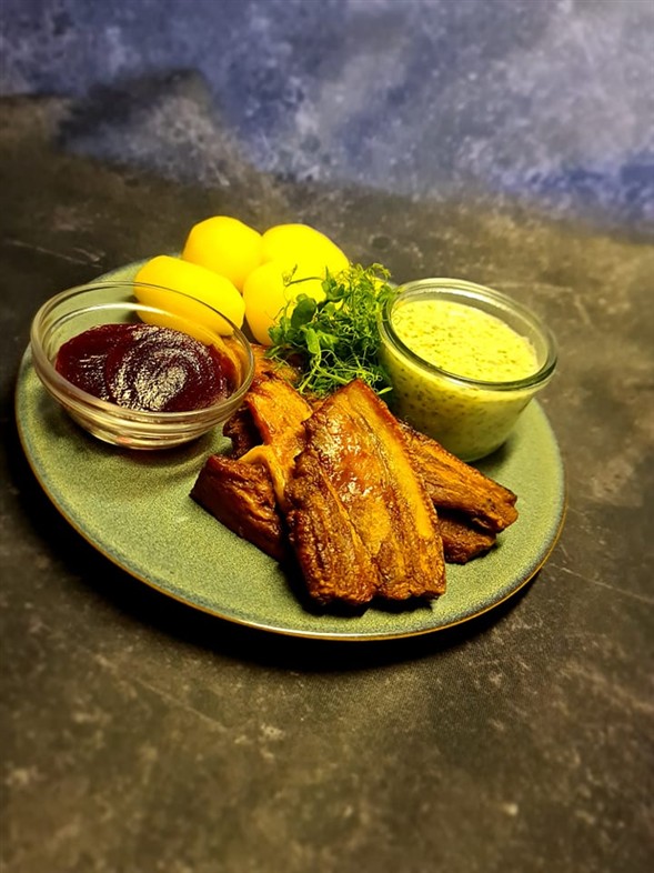 Stegt Flæsk m/hvide kartofler